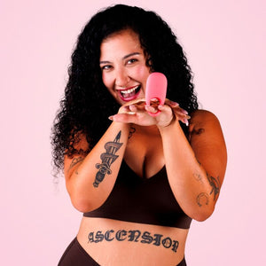JE JOUE - ILY COCK RING VIBRANTE PER PENE
