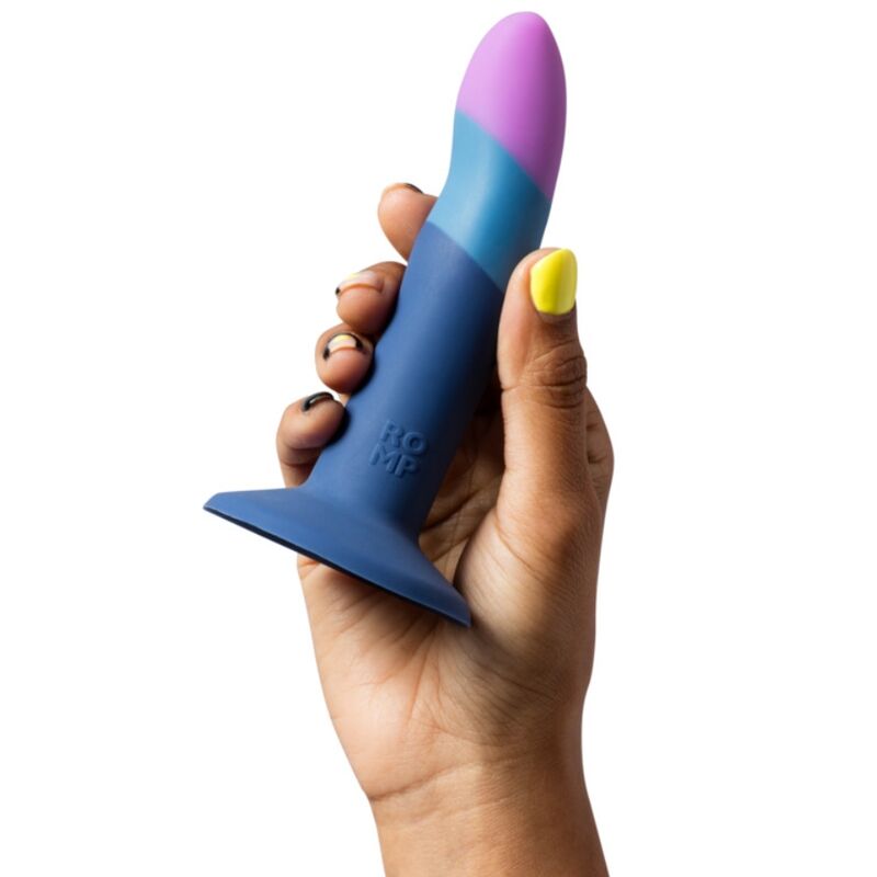 ROMP - PEQUEÑO DILDO DE SILICONA TRICOLOR CON VENTOSA 14 CM